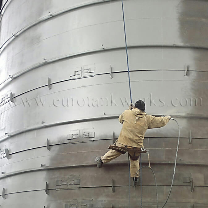 Bekleding van warmwatertanks